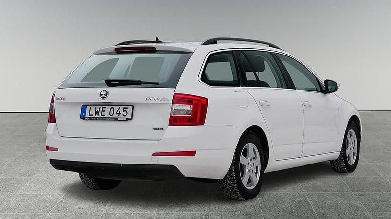 Begagnad Skoda Octavia G-TEC Ambition 112 HK (82 kW) 2015 Vit Kombi