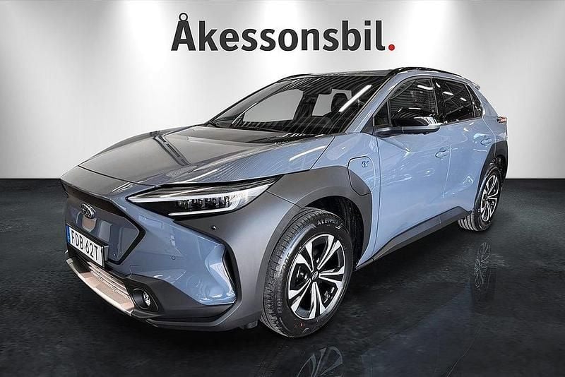 Grå Begagnad 2023 Subaru Solterra SUV | 439 000 kr (Marknadspris) - Bild 1/4