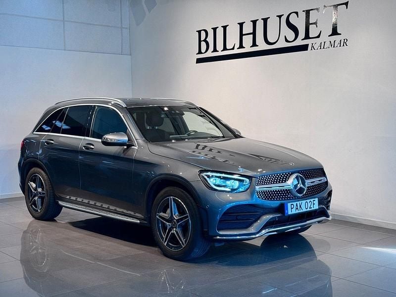 Grå Begagnad 2019 Mercedes GLC220 AMG SUV | 429 900 kr (Marknadspris) - Bild 1/4