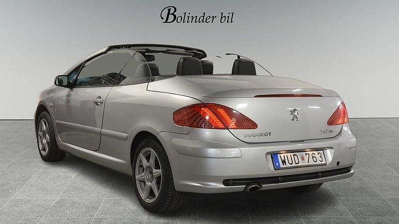 Begagnad Peugeot 307 CC 140 HK (102 kW) 2005 Ljusgrå Cab