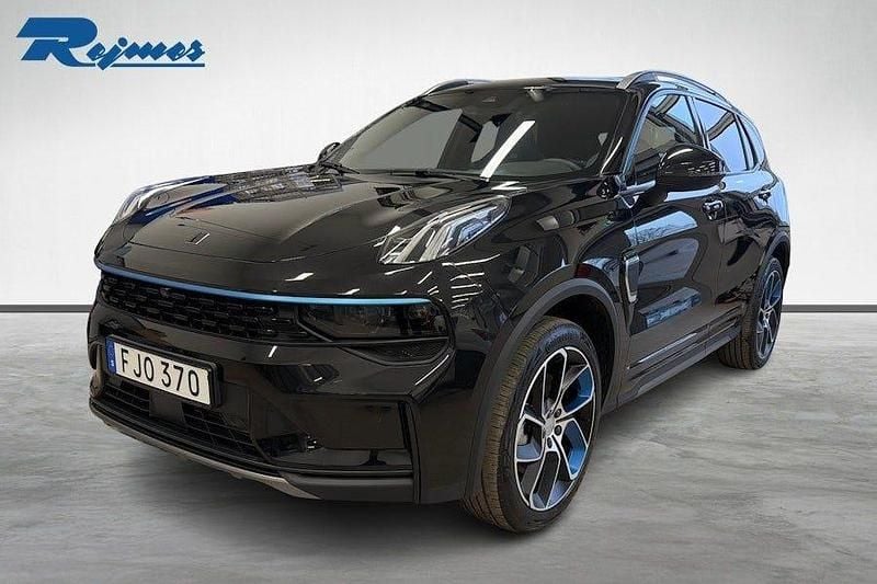 Begagnad Lynk & Co 01 180 HK (132 kW) 2023 Svart SUV