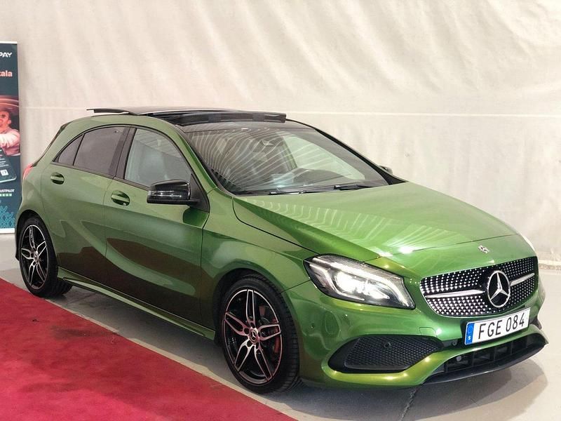 Grön Begagnad 2017 Mercedes A180 AMG Halvkombi | 170 000 kr (Lite dyr) - Bild 1/4