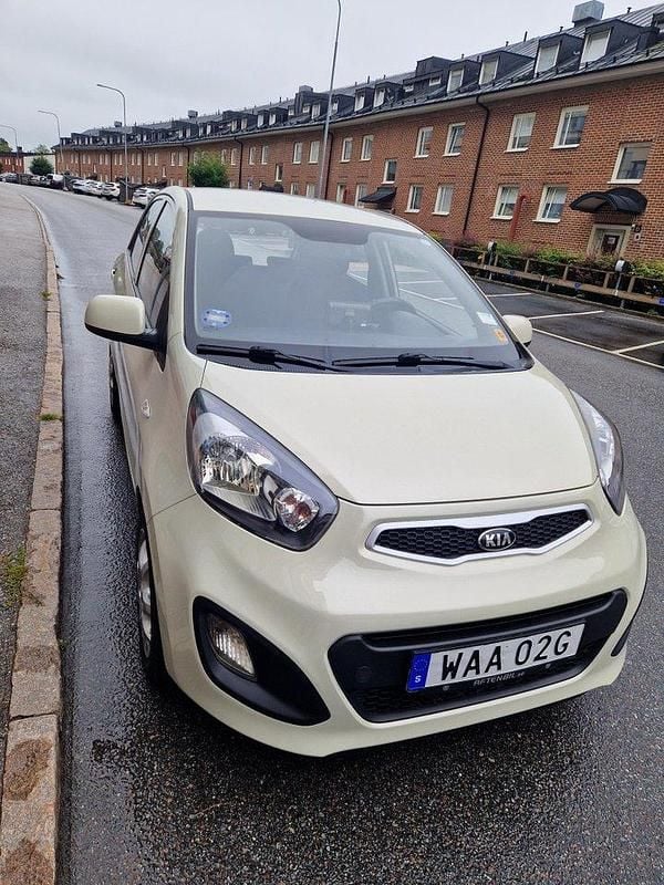 Vit Begagnad 2013 Kia Picanto Halvkombi | 43 000 kr (Bra pris) - Bild 1/4
