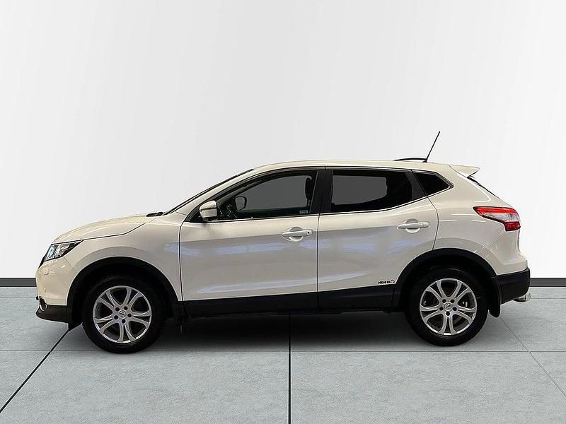 Begagnad Nissan Qashqai 360º 111 HK (81 kW) 2016 Vit SUV