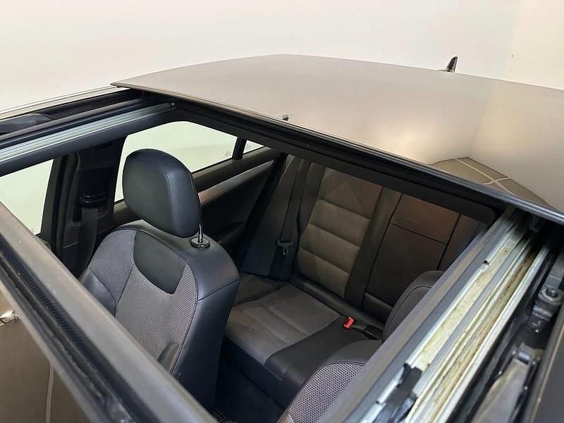 Begagnad Mercedes C180 AMG 156 HK (114 kW) 2010 Ljusbrun Sedan