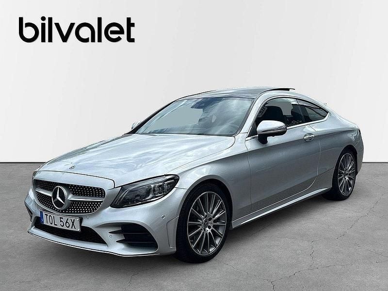 Silver Begagnad 2021 Mercedes C300 AMG line Sportkupé | 419 900 kr (Dyr) - Bild 1/2