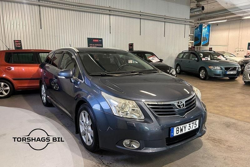 Mörkblå (blå) Begagnad 2009 Toyota Avensis Business Edition Kombi | 59 900 kr (Marknadspris) - Bild 1/3