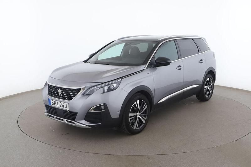 Grå Begagnad 2019 Peugeot 5008 GT-line Minibuss | 191 000 kr (Superpris) - Bild 1/3