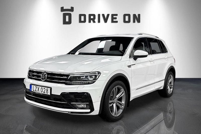 Vit Begagnad 2019 VW Tiguan R-line SUV | 268 900 kr (Marknadspris) - Bild 1/4