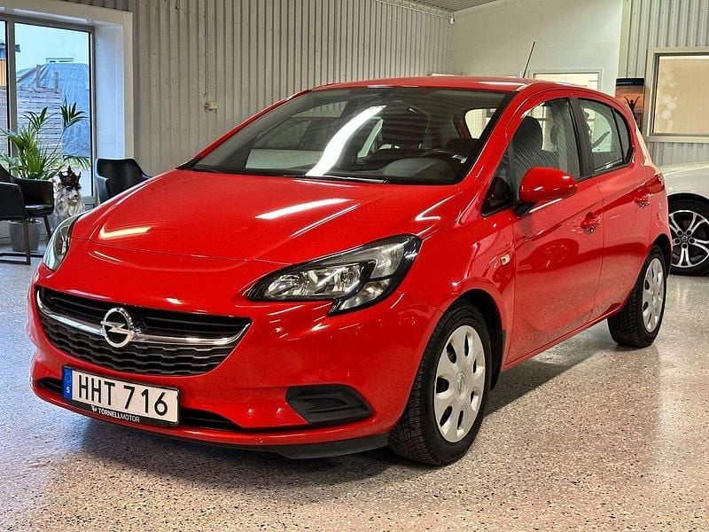 Röd Begagnad 2015 Opel Corsa Enjoy Halvkombi | 79 900 kr (Marknadspris) - Bild 1/4