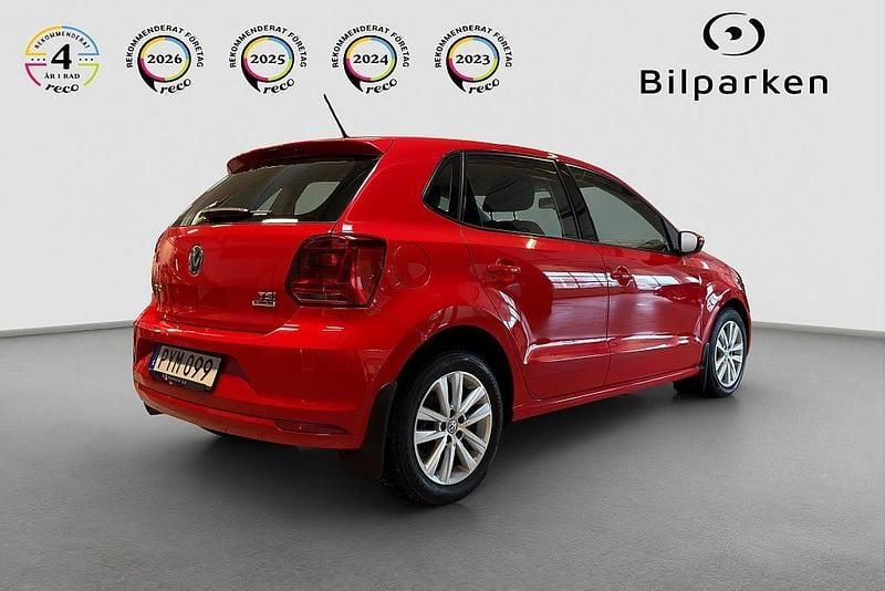 Begagnad VW Polo 90 HK (66 kW) 2015 Röd Halvkombi
