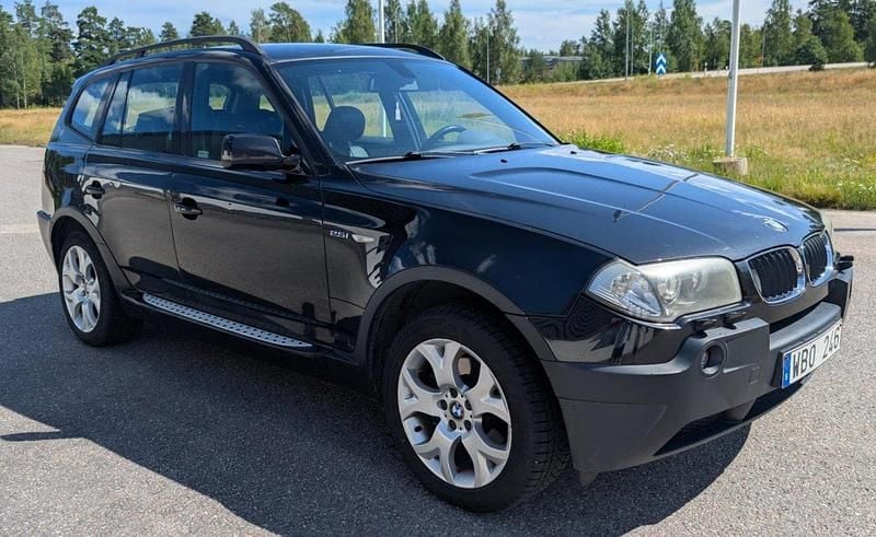 Svart Begagnad 2004 BMW X3 Sport Line SUV | 35 000 kr (Bra pris) - Bild 1/4