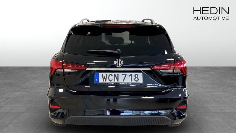 Begagnad MG MG5 EV Comfort 130 kW (177 HK) 2022 Svart (black) Kombi