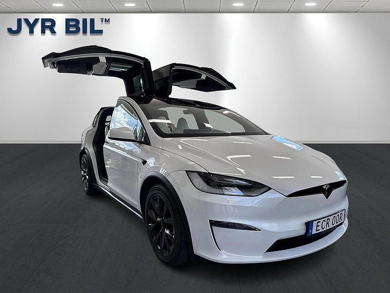 Vit Begagnad 2022 Tesla Model X Plaid SUV | 879 000 kr (Lite dyr) - Bild 1/4