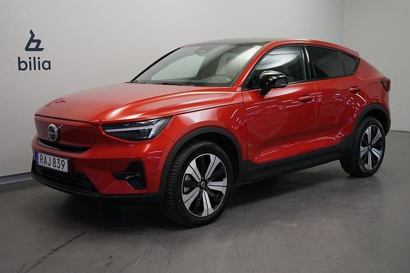 Röd Begagnad 2022 Volvo C40 Ultimate SUV | 389 500 kr (Marknadspris) - Bild 1/3