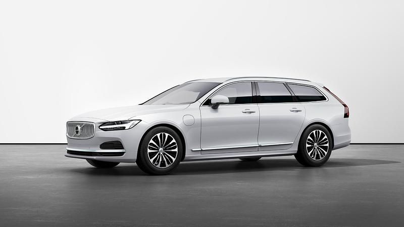 Ny Volvo V90 Core 2025 Vit Kombi