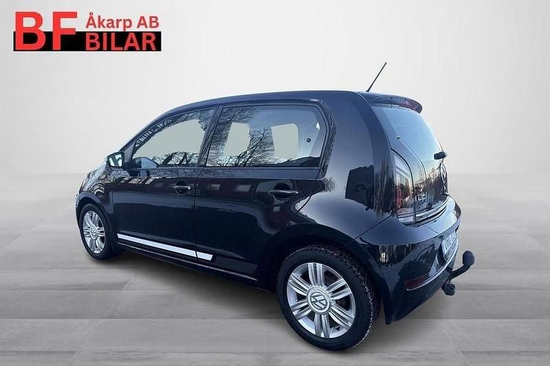 Begagnad VW up! high up! 75 HK (55 kW) 2016 Svart Halvkombi