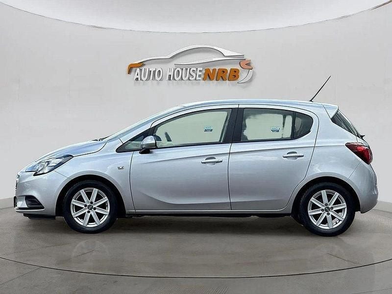 Grå Begagnad 2015 Opel Corsa Enjoy Halvkombi | 76 500 kr (Marknadspris) - Bild 1/4