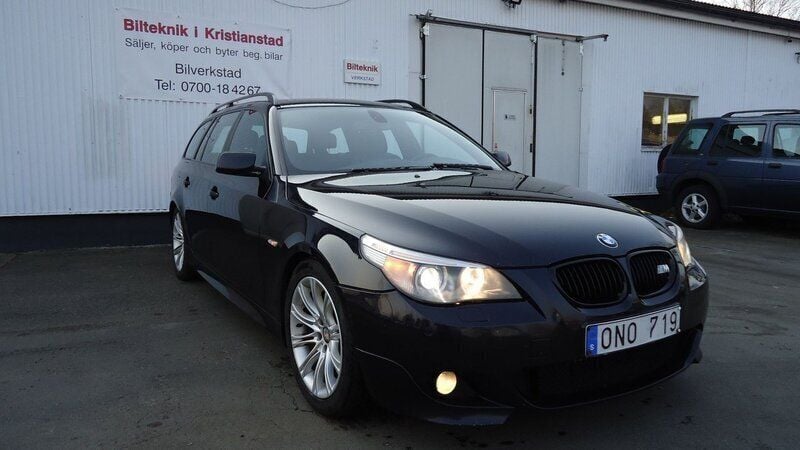 Svart Begagnad 2007 BMW 525 M Sport Kombi | 56 000 kr (Marknadspris) - Bild 1/4