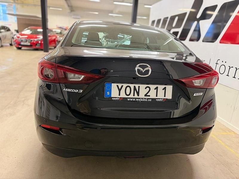 Begagnad Mazda 3 150 HK (110 kW) 2017 Svart Sedan