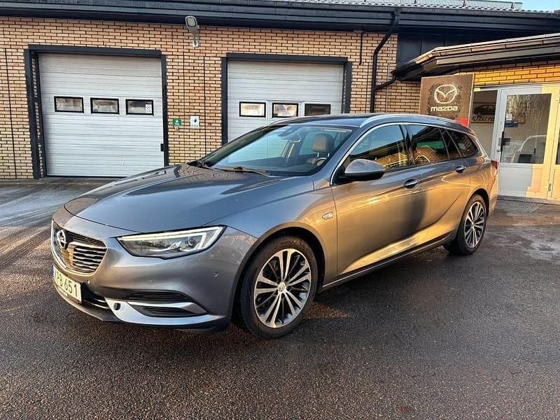 Satin steel grey metallic Begagnad 2018 Opel Insignia Business Kombi | 244 500 kr - Bild 1/4