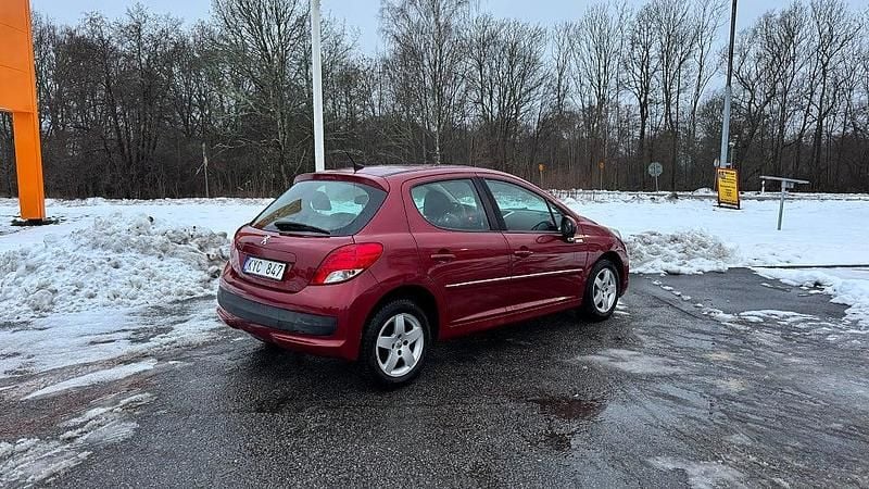 Begagnad Peugeot 207 95 HK (69 kW) 2010 Röd Halvkombi