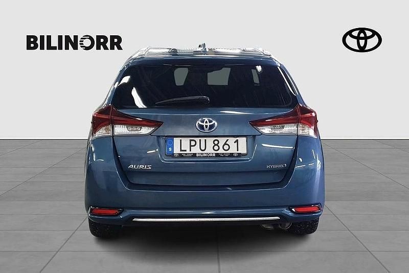 Begagnad Toyota Auris Touring Sports Touch 136 HK (100 kW) 2018 Blå Kombi