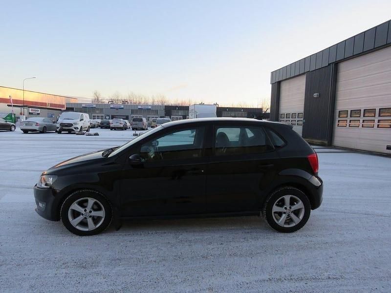 Begagnad VW Polo 86 HK (63 kW) 2010 Svart Halvkombi