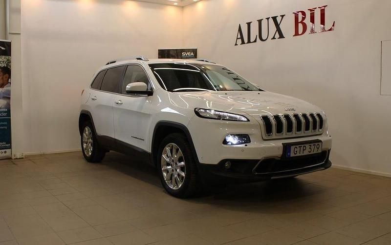 Vit Begagnad 2015 Jeep Cherokee SUV | 129 900 kr (Marknadspris) - Bild 1/4