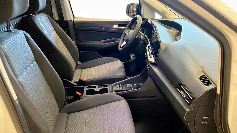 Ny Ford Transit Connect 2026 Vit Minibuss