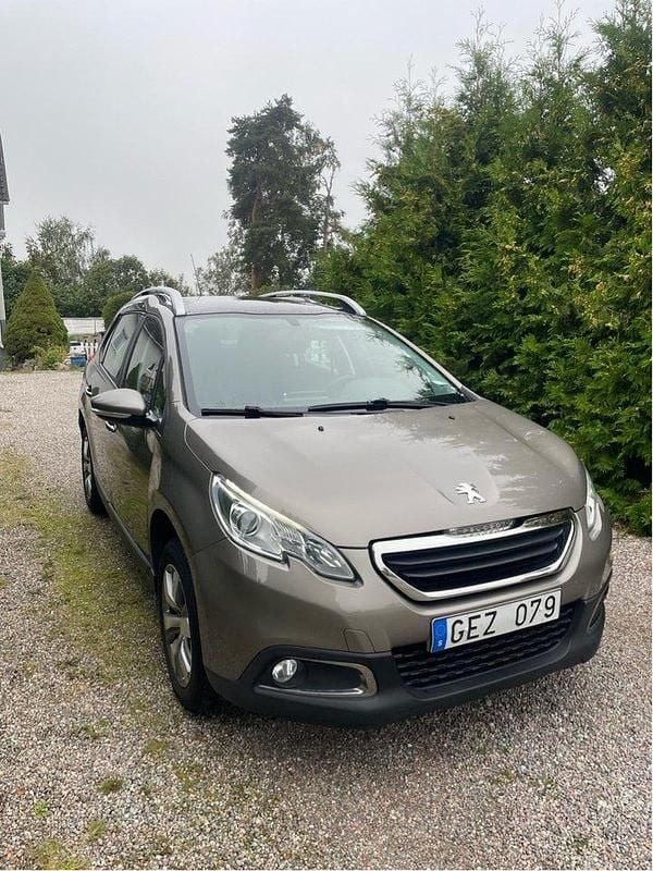 Grå Begagnad 2013 Peugeot 2008 SUV | 60 000 kr (Marknadspris) - Bild 1/4