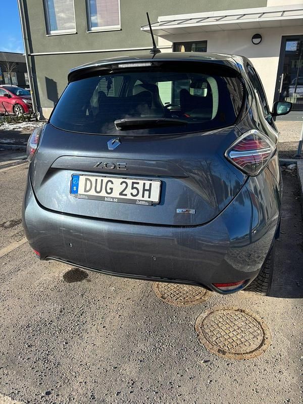Begagnad Renault Zoe 100 kW (136 HK) 2020 Halvkombi
