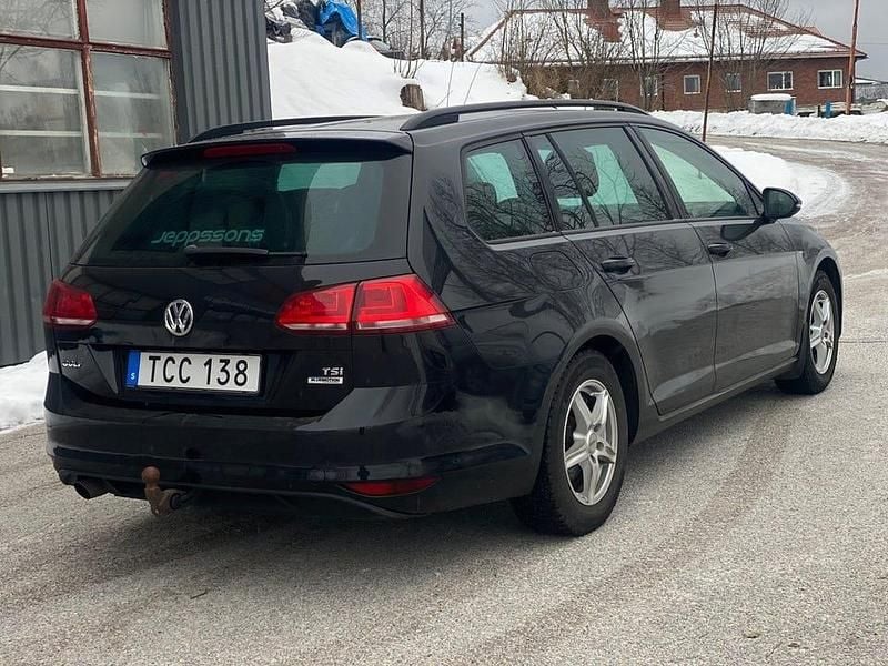 Begagnad VW Golf VII 105 HK (77 kW) 2014 Svart Kombi