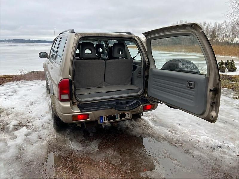 Begagnad Suzuki Grand Vitara 173 HK (127 kW) 2003 Ljusbrun