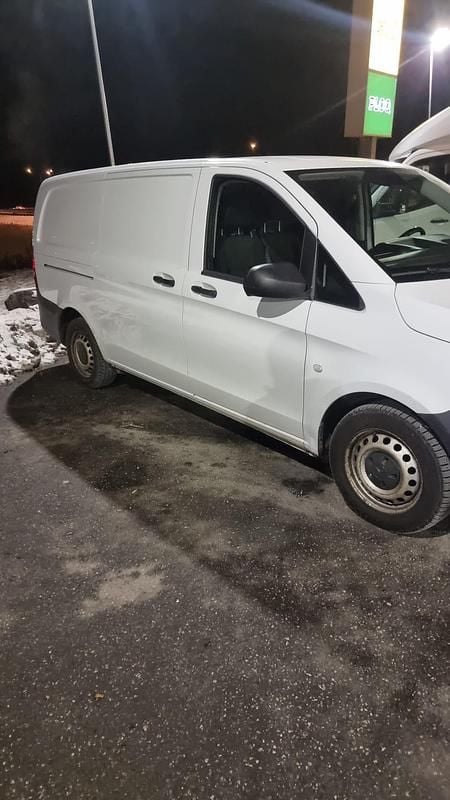 Begagnad Mercedes Vito 163 HK (119 kW) 2020 Van