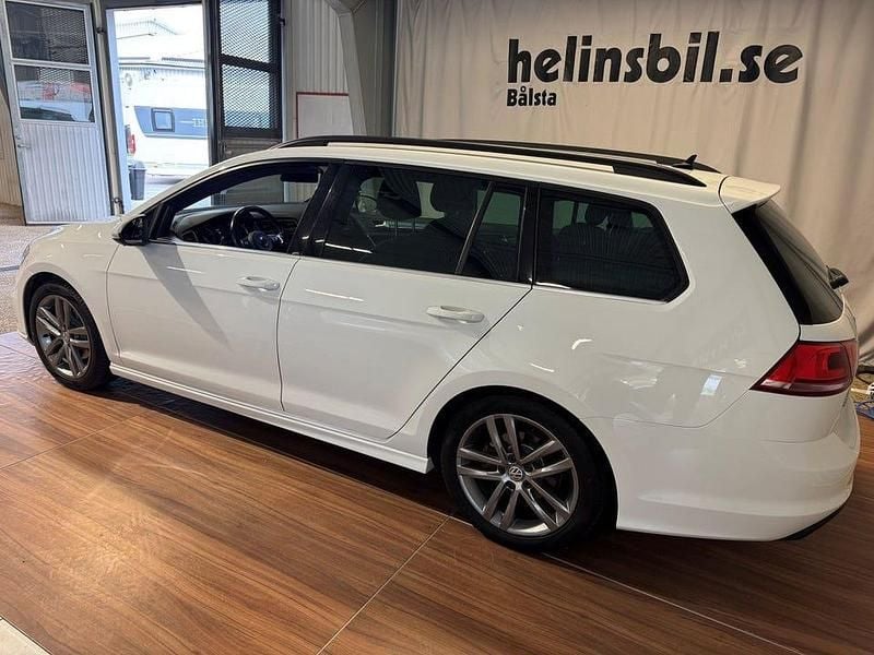 Begagnad VW Golf VII GT 150 HK (110 kW) 2016 Vit Kombi