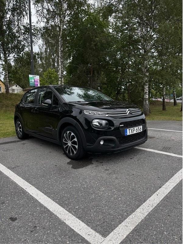 Svart Begagnad 2016 Citroën C3 Halvkombi | 85 000 kr (Lite dyr) - Bild 1/4