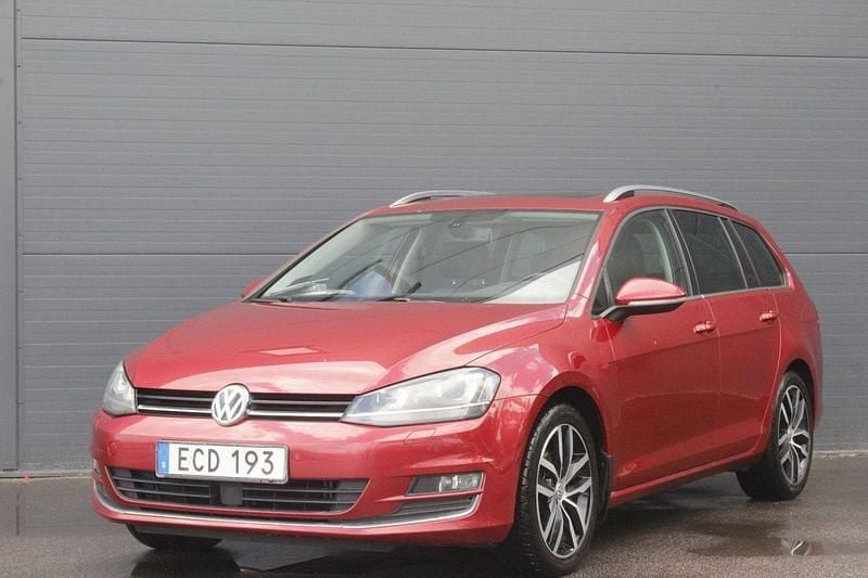 Röd Begagnad 2014 VW Golf VII Kombi | 89 900 kr (Marknadspris) - Bild 1/4