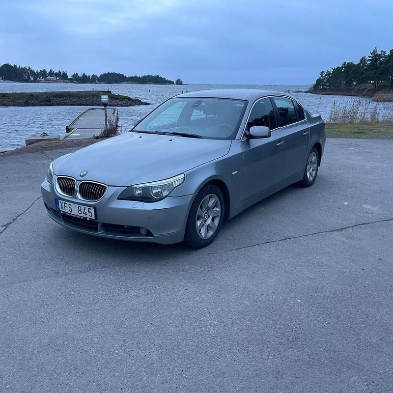 Begagnad 2006 BMW 525 Sedan | 43 000 kr (Bra pris) - Bild 1/4
