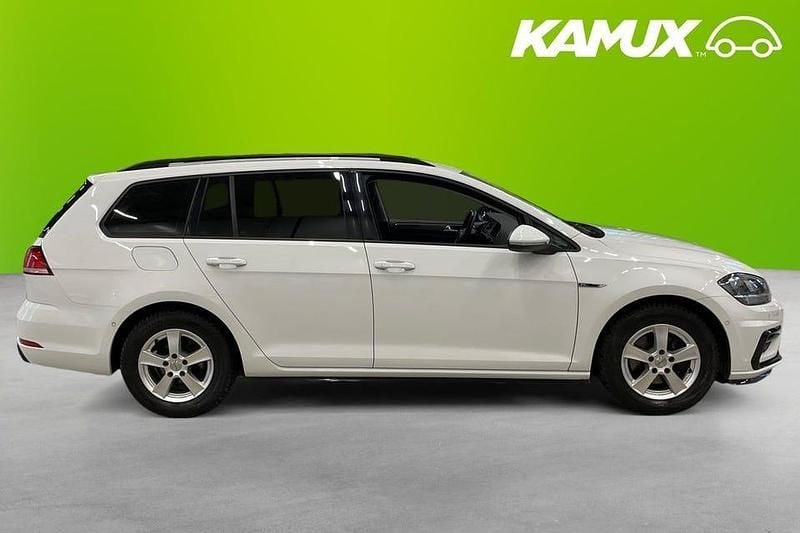 Begagnad VW Golf VII R-line 110 HK (80 kW) 2018 Vit Kombi