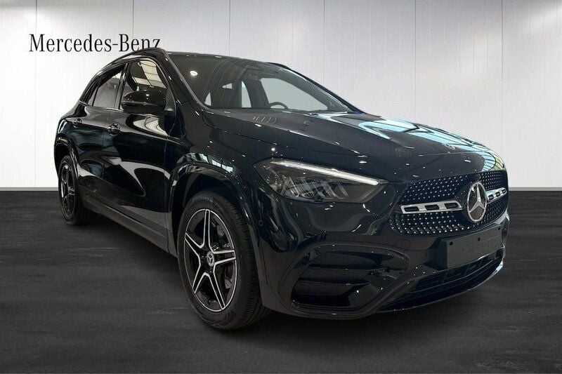 Begagnad Mercedes GLA250 AMG 218 HK (160 kW) 2024 Svart SUV
