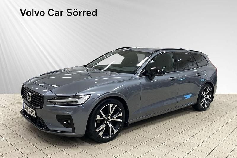 Grå Begagnad 2021 Volvo V60 R-Design Kombi | 354 900 kr (Marknadspris) - Bild 1/4