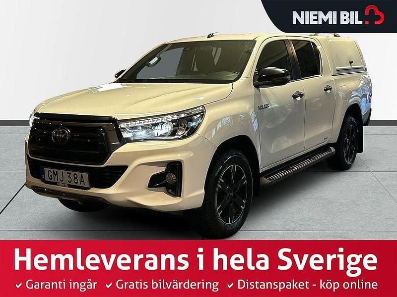 Vit Begagnad 2020 Toyota HiLux Pickup | 469 900 kr (Marknadspris) - Bild 1/3