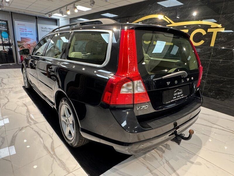 Begagnad Volvo V70 Momentum 164 HK (120 kW) 2011 Svart Kombi