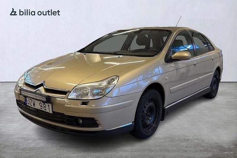 Begagnad Citroën C5 136 HK (100 kW) 2006 Ljusbrun Sedan
