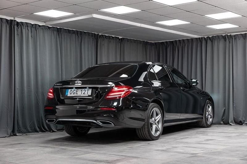 Begagnad Mercedes E300 AMG line 306 HK (225 kW) 2020 Svart Sedan