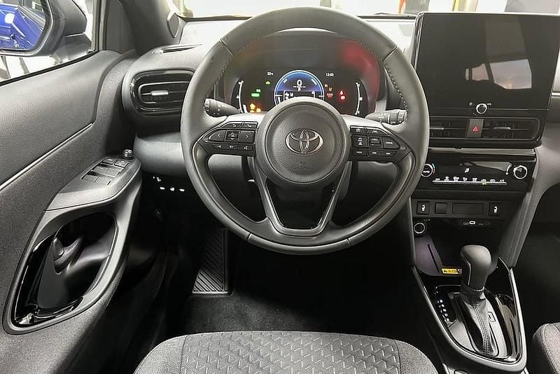 Ny Toyota Yaris Cross 2025 SUV
