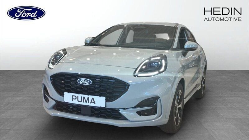 Grå Ny 2024 Ford Puma ST-Line SUV | 282 900 kr (Bra pris) - Bild 1/4