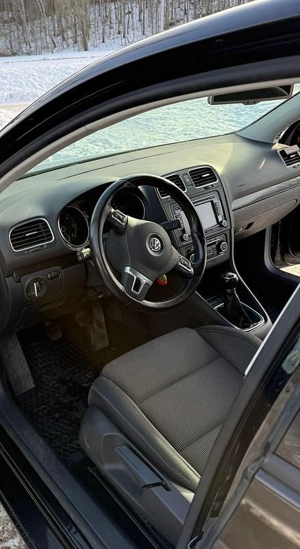 Begagnad VW Golf VII 105 HK (77 kW) 2012