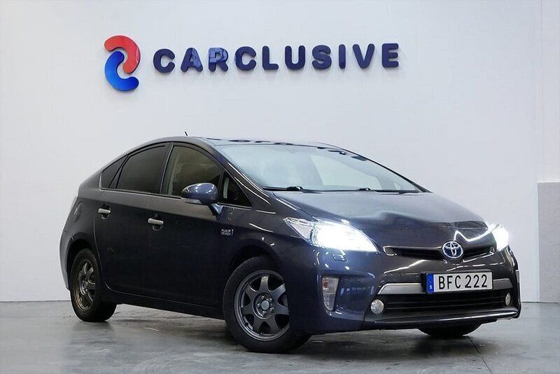 Mörkgrå Begagnad 2014 Toyota Prius Plug-in Hybrid Active Halvkombi | 119 900 kr (Bra pris) - Bild 1/3